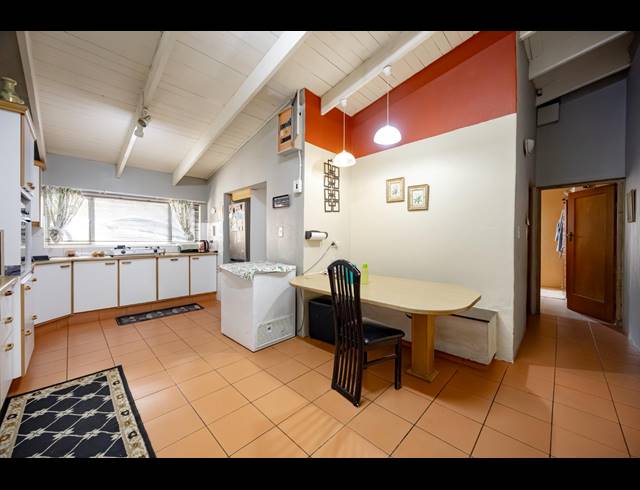 BEDROOM HOUSE FOR SALE IN WESTVILLE